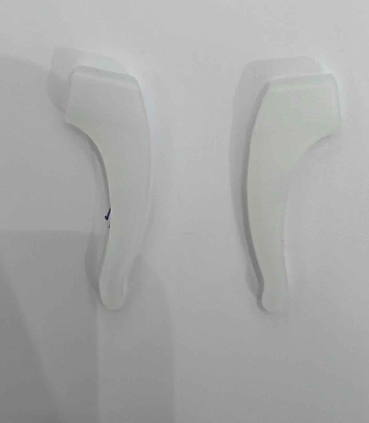SILICONE EAR HOOK